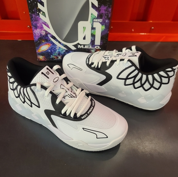 LaMelo Ball Puma “mb.01 ” basketball shoe - Picture 8 of 8